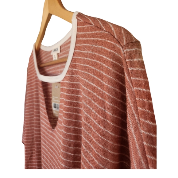 BKE Striped Cut Out Drop Shoulder Knit Top Old Rose Cream Small Boho Western - Picture 6 of 10